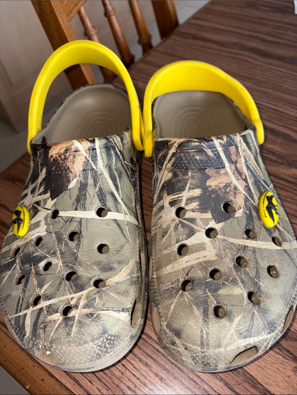 CROCS Classic Duck Commander Realtree Slip On Clogs SZ 9 Limited Edition Green